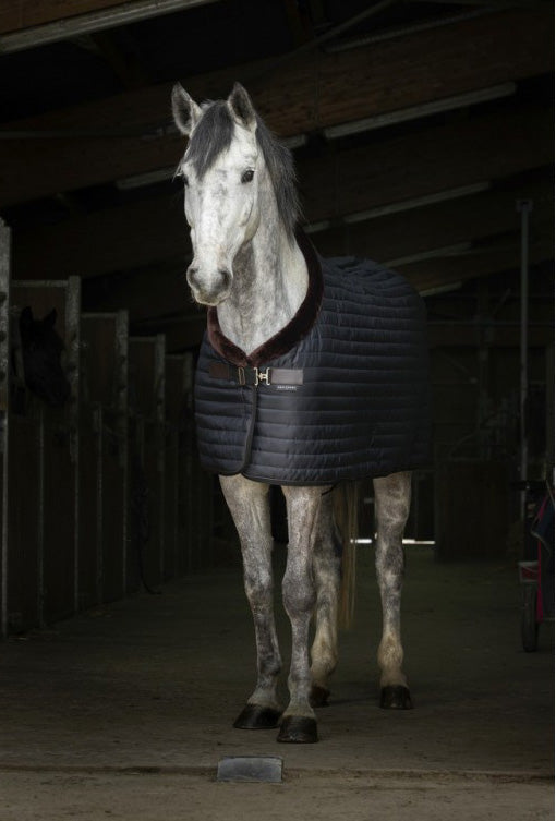 Equitheme Teddy stable blanket lined with synthetic sheepskin