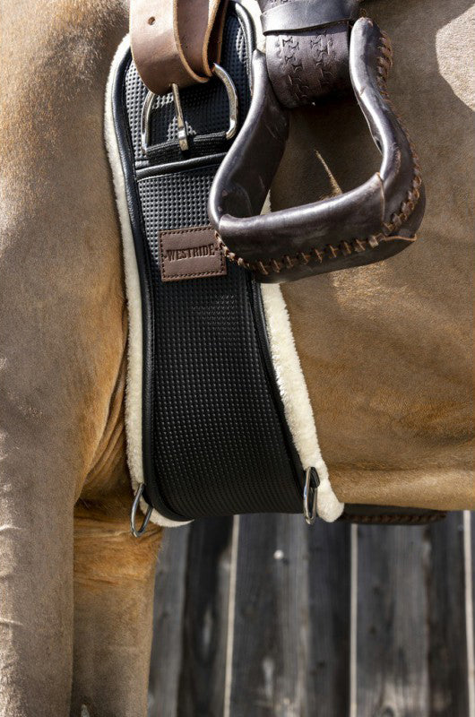 Westride Sattelgurt aus synthetischem Schaffell