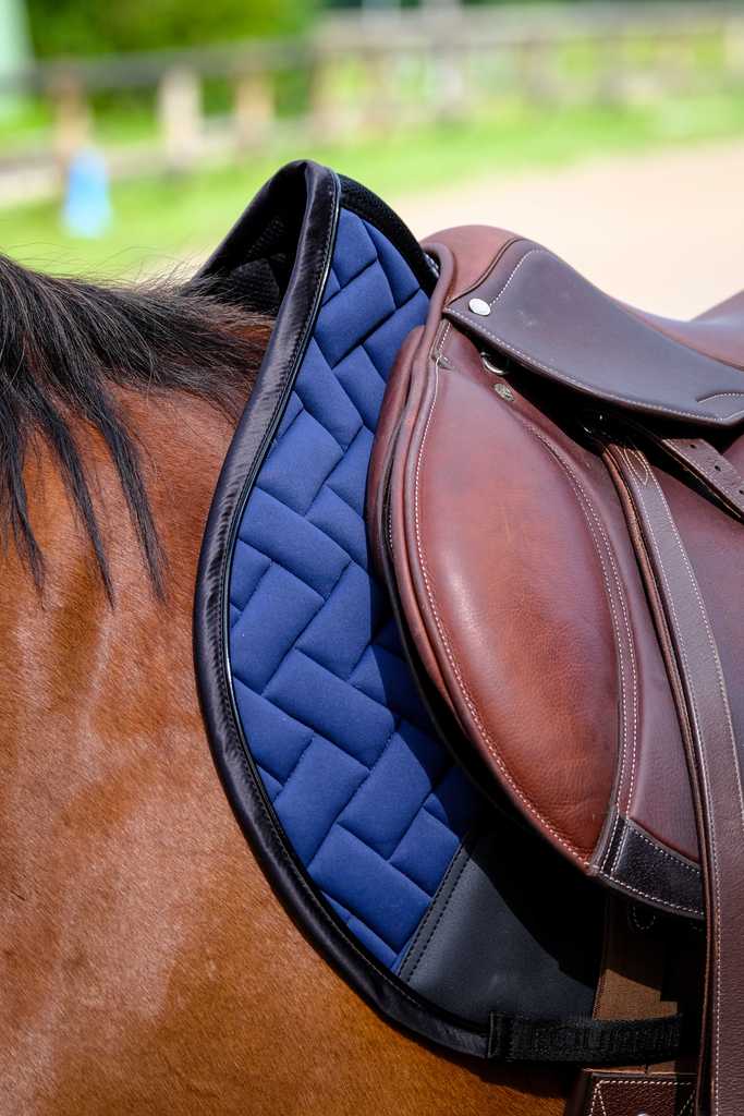 Tapis de selle EQUITHÈME - Impulsion