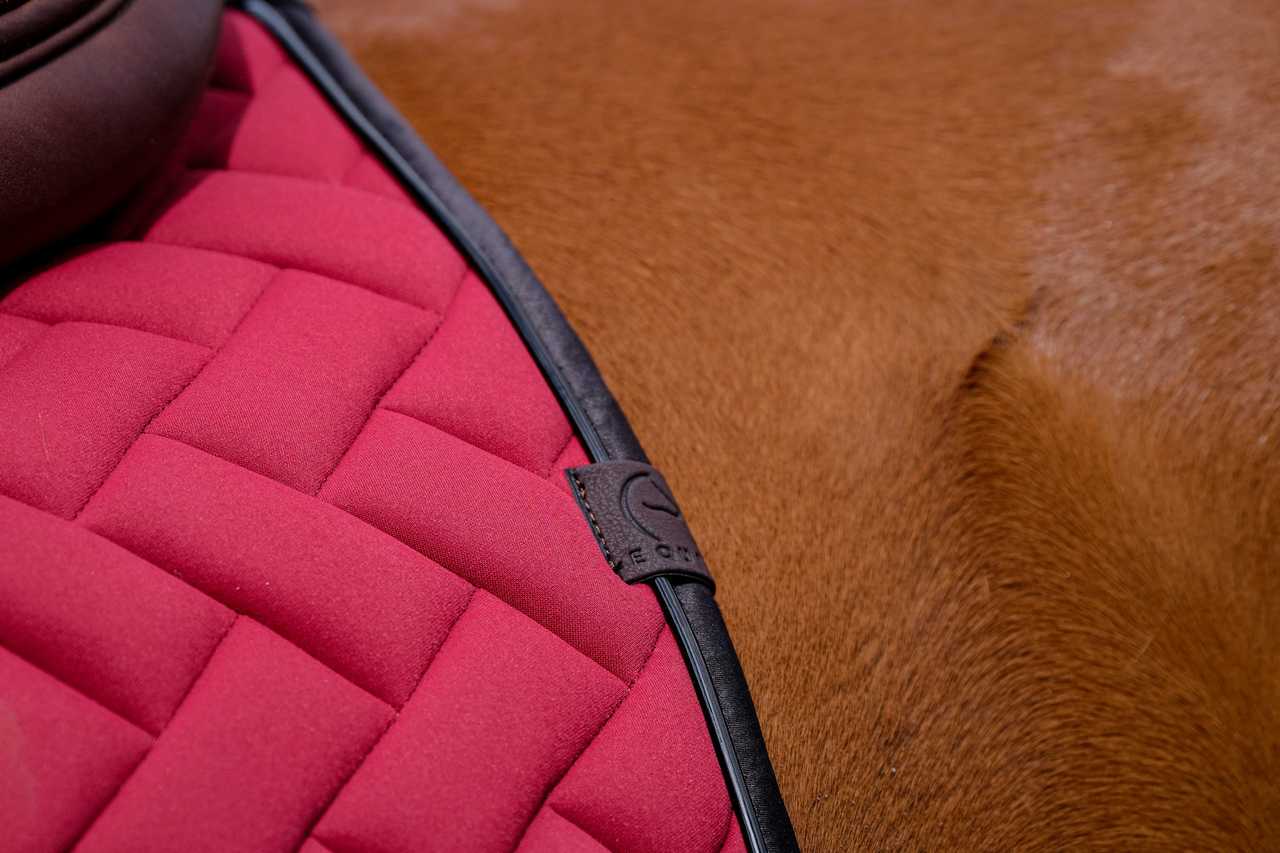 Tapis de selle EQUITHÈME - Impulsion